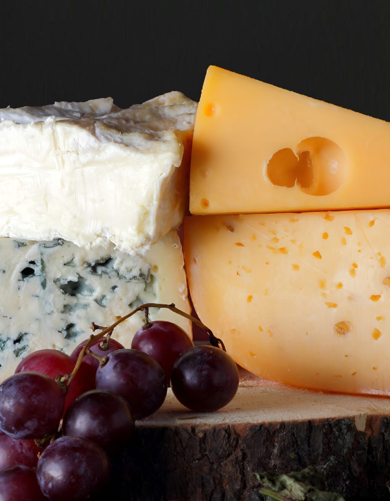 Quesos 1 La selección de quesos de Sevilla Gourmet es un deleite para los sentidos